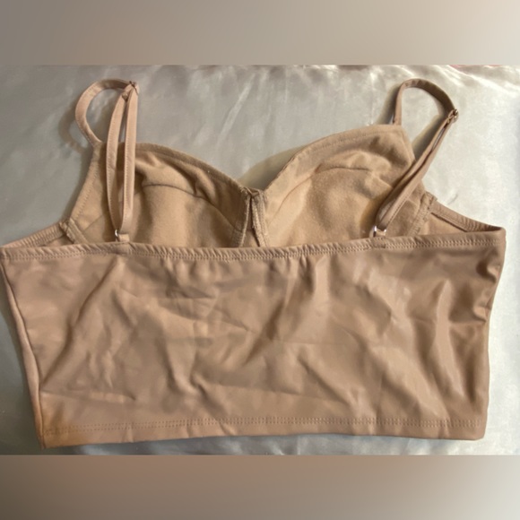 Crop Tops - Picture 5 of 11